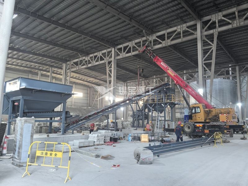 瀝青銑刨料破碎篩分生產(chǎn)線(xiàn)